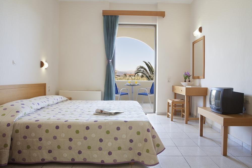 Marinos Beach Hotel Platanes  Exteriör bild