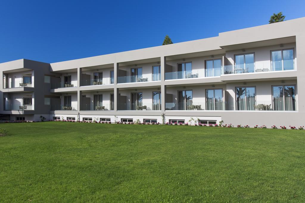 Marinos Beach Hotel Platanes  Exteriör bild