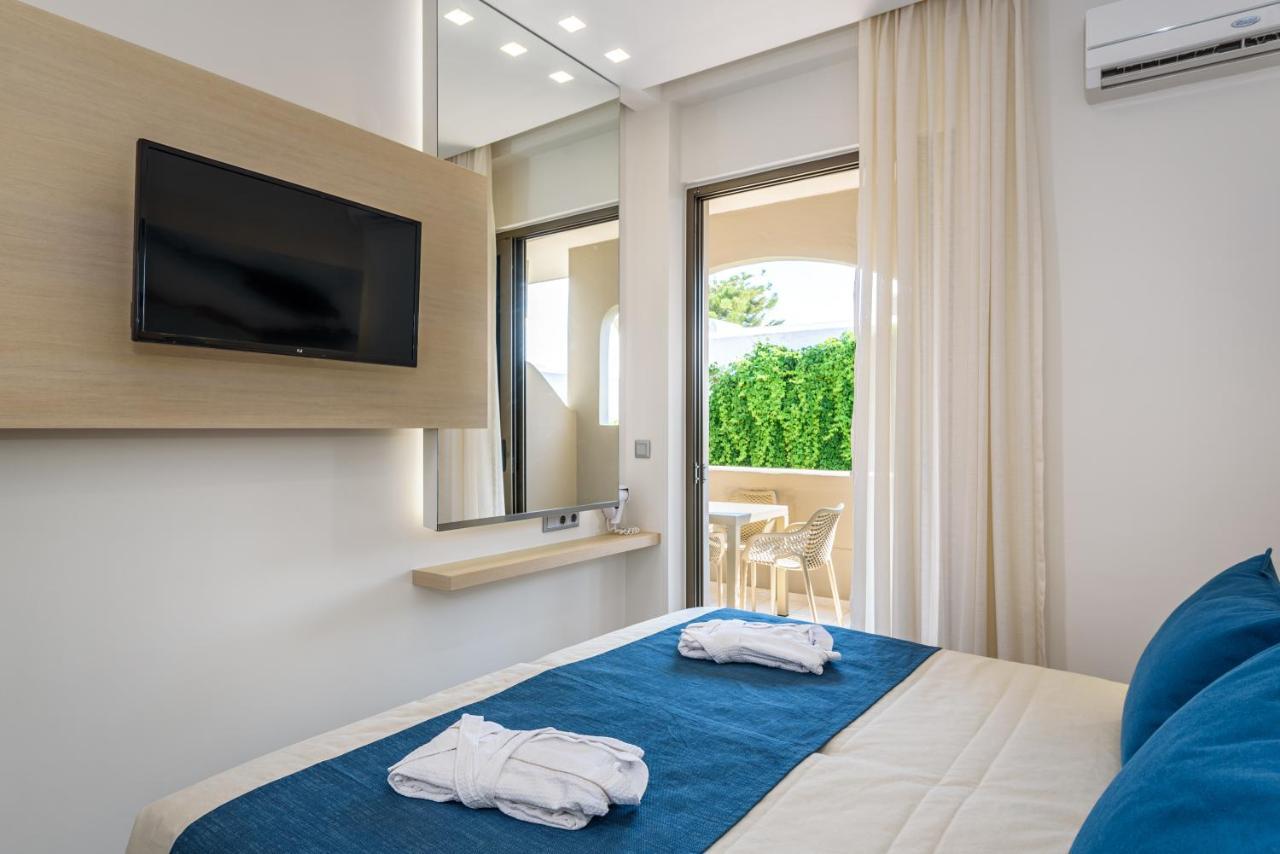 Marinos Beach Hotel Platanes  Exteriör bild